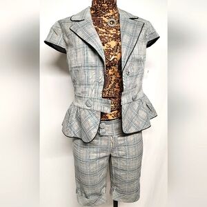 Aziz plaid short suit/set. Sz Small. New